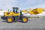 Farm 17.5-25 Tire Small Wheel Loaders , Wheeled Loading Shovels 2800-3000 Kg