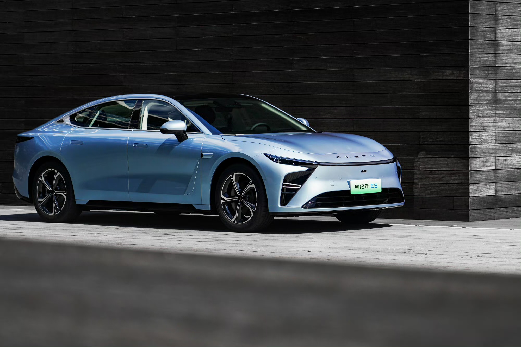 2023 Model EXEED STERRA ES CHERRY ES Fast Luxury 2WD/4WD EV Car with Long Range of 905km and Electric Motor Engine