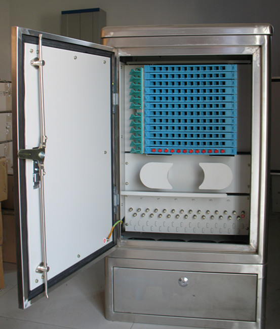 Cross Connection Splitting optical fiber distribution frame IP65