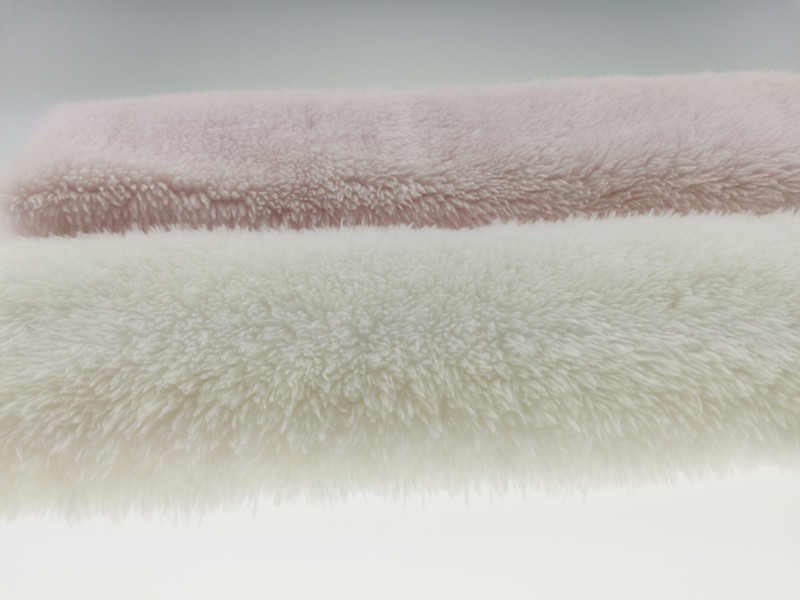 Stitch-Bonded Nonwoven Technics 100% Polyester Knitted Warm Soft White Color Sherpa Fleece Lining Fabric