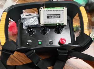 Quality Four Wheel Drive Gantry Wireless Crane Controller , Auto Crane Remote wholesale
