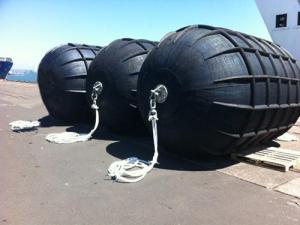Quality DNV Dia 700mm To 3300mm Yokohama Pneumatic Fender Net Format Original Technology wholesale