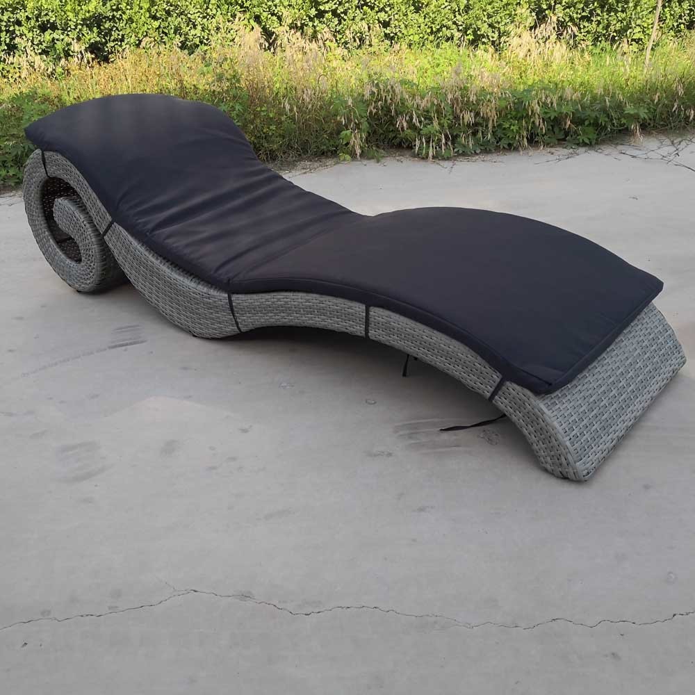 S-Shape Black Rattan Garden Sun Loungers Poly Hotel Holiday Resort Poolside