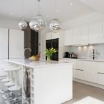 YALIG Luxury Kitchen Furniture White Kitchen Cabinet Made of MDF and Melamine