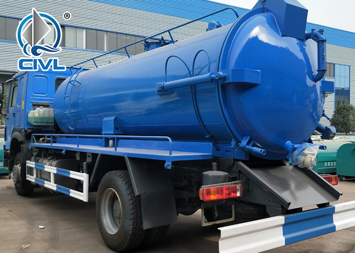 new HOWO 4x2 8M3 Vacuum Sewage Suction Tanker Truck For Sale 266hp engine