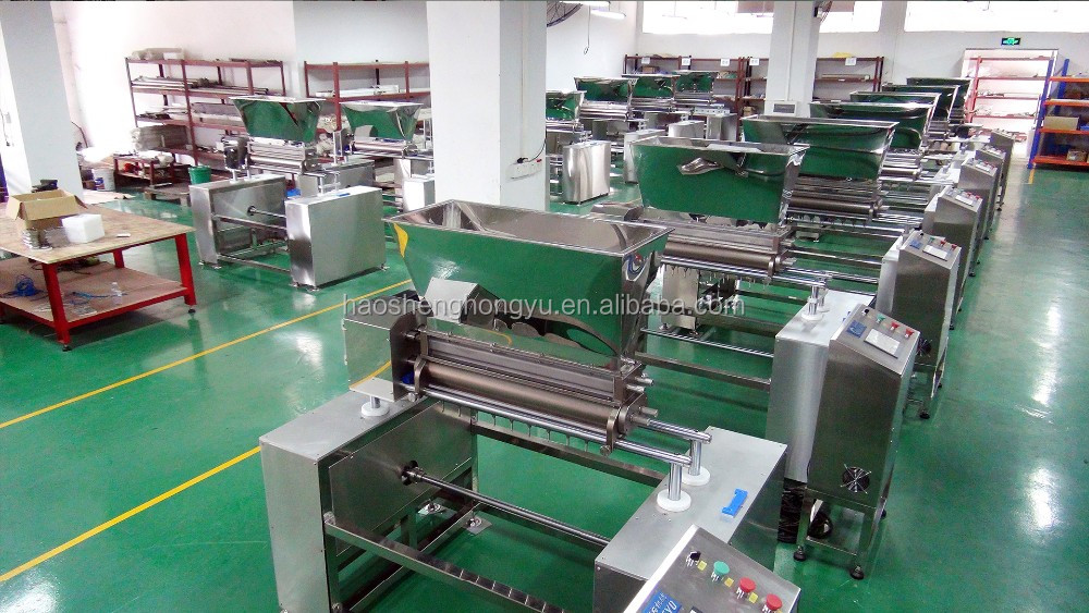Full Automatic Snack Cookie Depositor Extruder Dough Making Machine