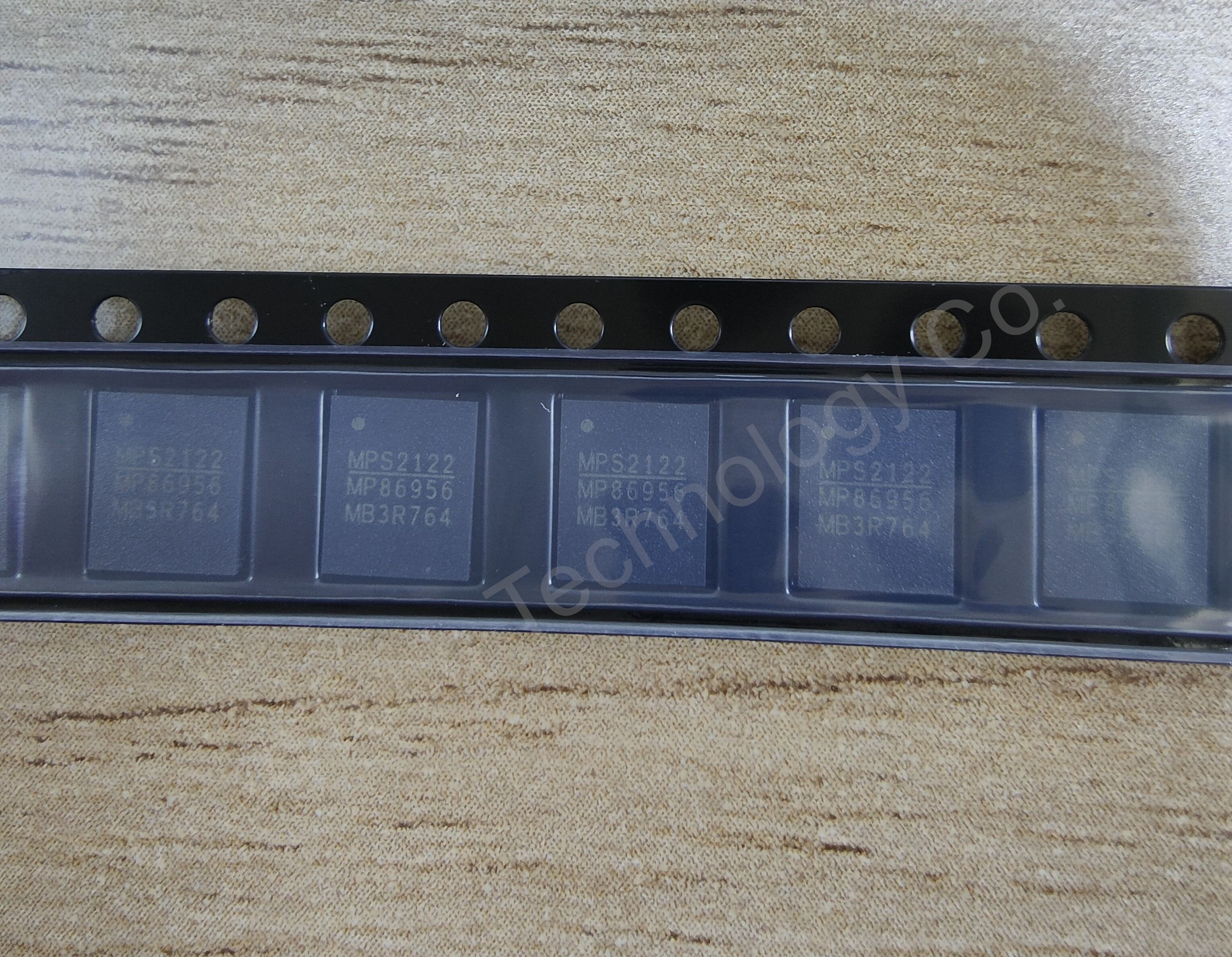 MP86956GMJ-Z Gate Drivers Intelli-PhaseTM Solution Integrated Circuits ICs
