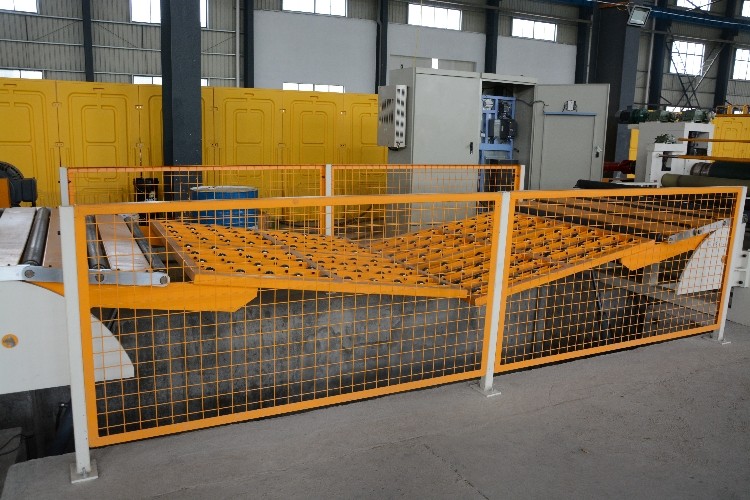 4x1350mm 100m/min Automatic Steel Sheet Slitting Machine Long Service Life