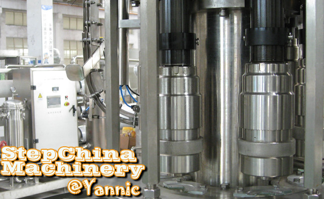 High Capacity Automatic Bottle Filling Machine For Bottle 200ml - 2000ml