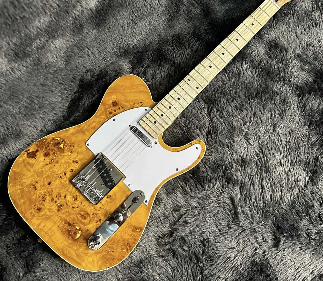 Tele Electric Guitar, Burl Maple Top, Yellow Color, Mahogany Body, Maple Fingerboard, Single Binding