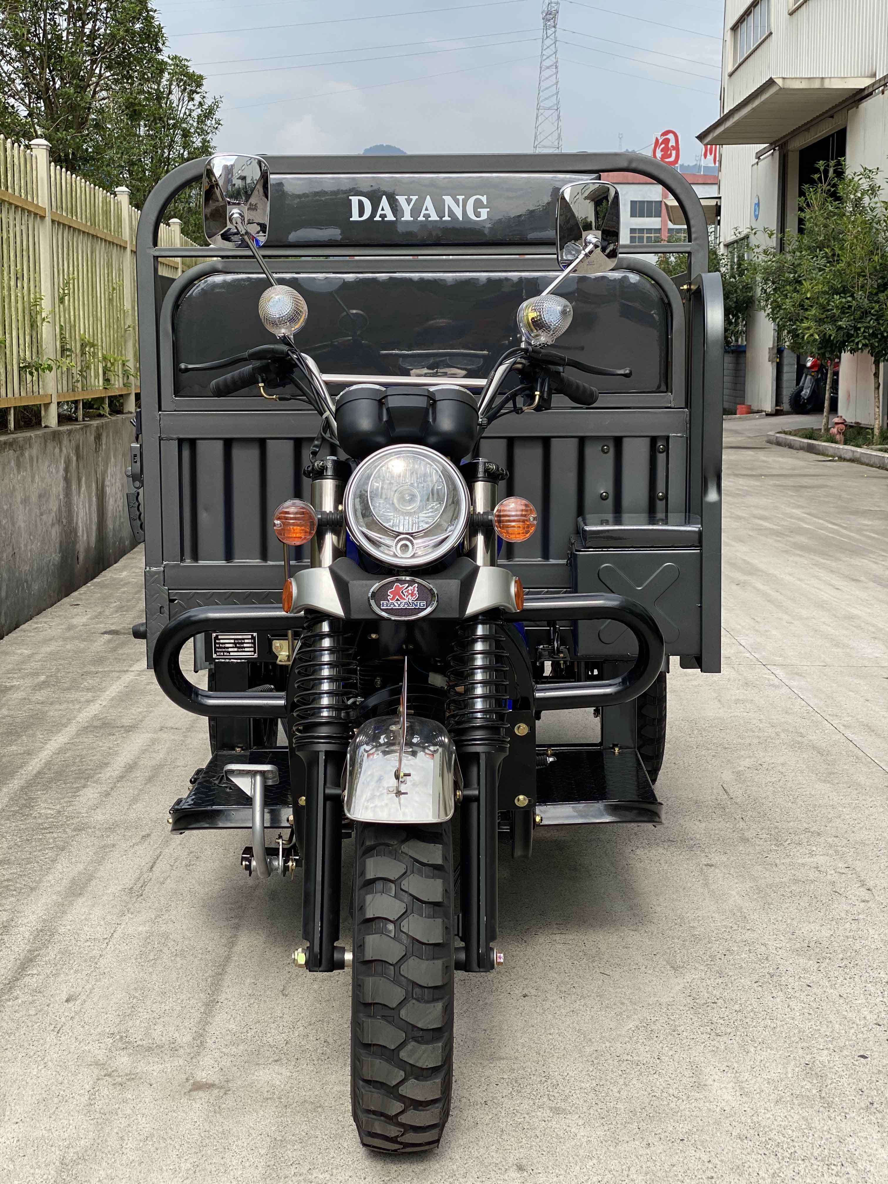 3 Wheel Gasoline Tuk Tuk Rickshaw Tricycle Scooter with Front Shock Absorber 50 Types