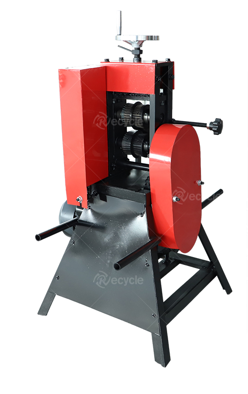 Red Blue Automatic Scrap Cable Stripper Machine 1.5kw Scrap Copper Wire Stripping Machinery