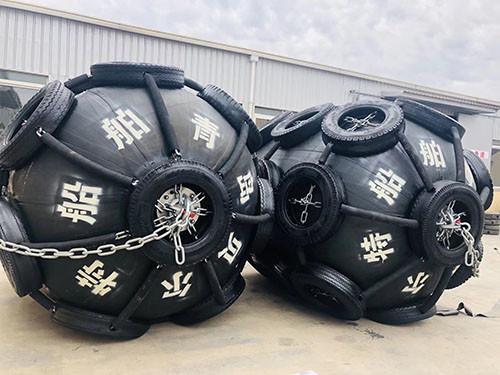 1000*1500 Aircraft Tyre Chain Inflatable Marine Pneumatic Rubber Fenders