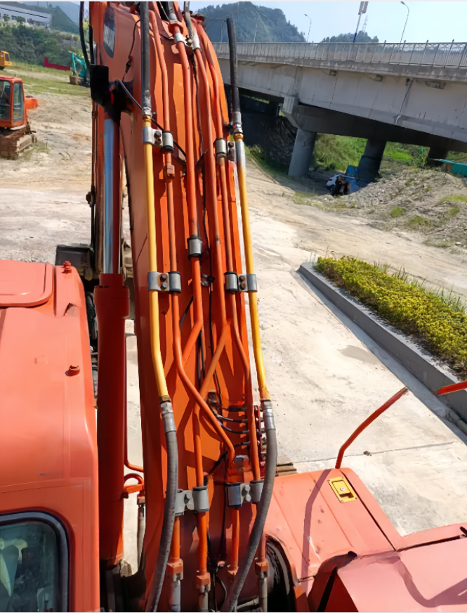 Economical And Practical DX200A Excavator Pipelines seamless Hydraulic System