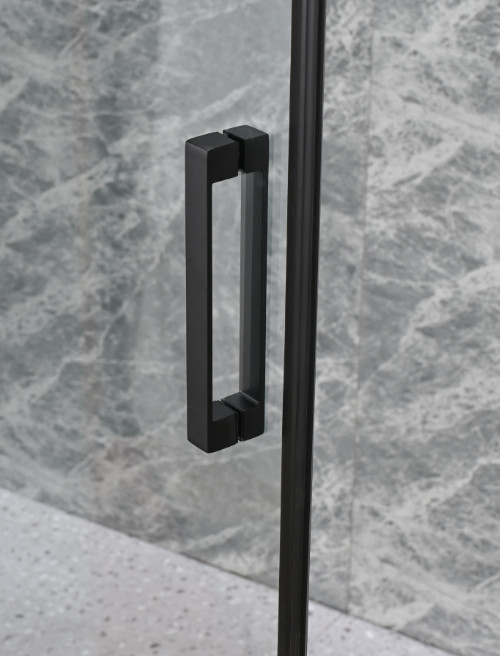 Stylish Shower Enclosure With Black Aluminium And Clear Glass