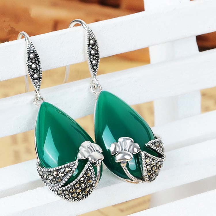 Sterling Silver Green Agate Dangle Earrings Thai Vintage Jewelry (E12037)