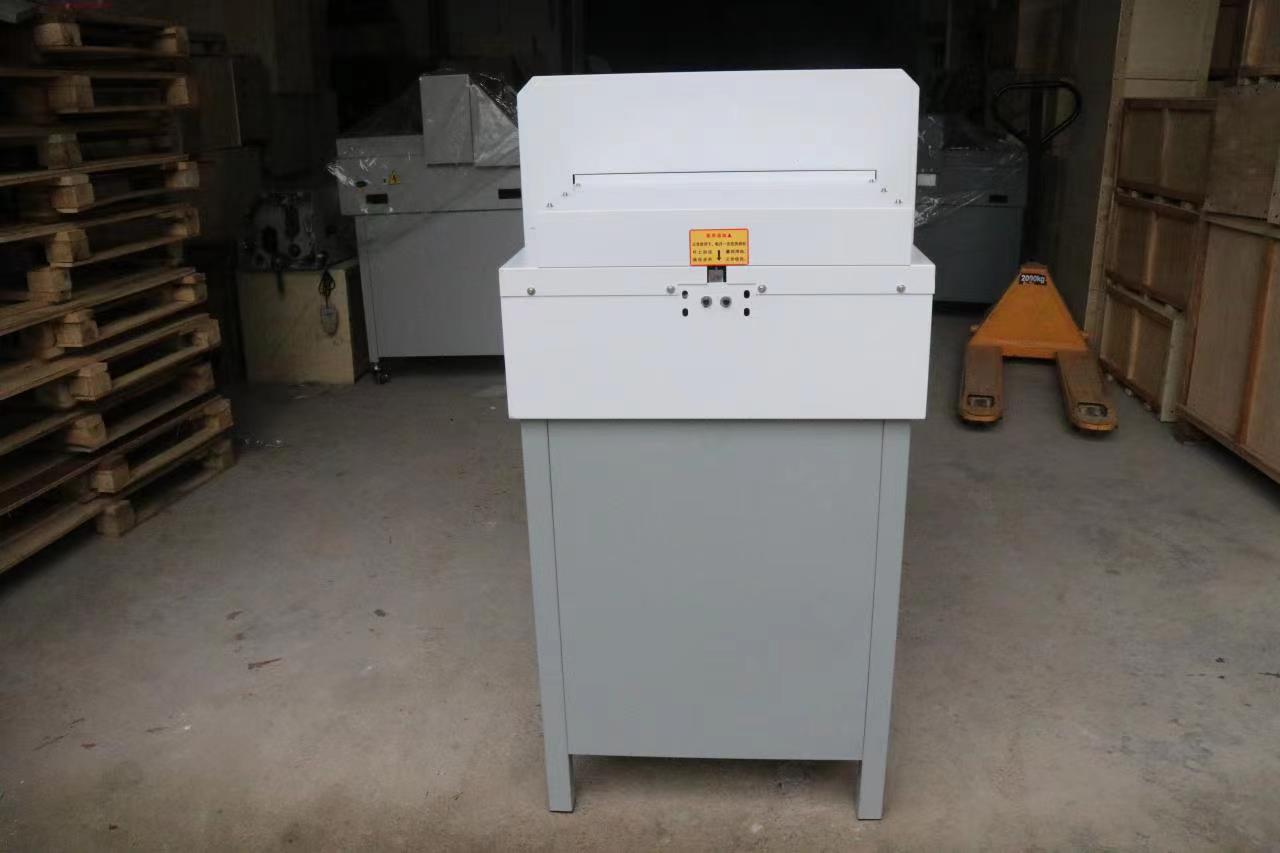 Auto Paper Push Way A3 Electric Paper Cutting Machine with 40mm Cutting Thickness