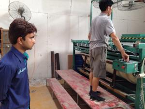 Quality acrylic bathtub making skills training--customer from India wholesale