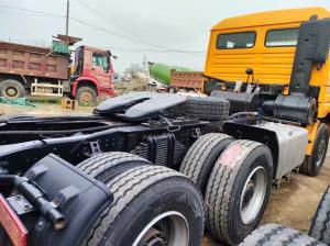 Quality Used 380HP Shacman F3000 Tractor Trailer Heavy Duty 6X4 Left Drive or Right Hand Drive wholesale