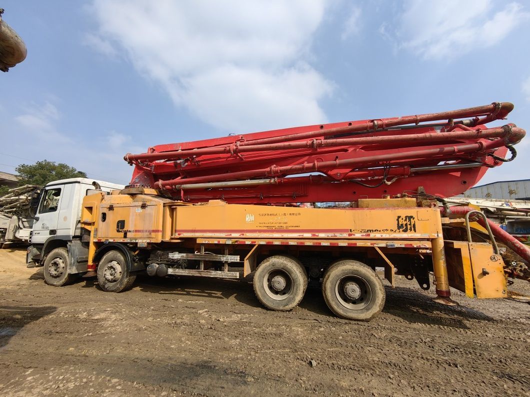 46m Putzmeister Concrete Pump Truck on Mercedes Benz Heavy Equipment