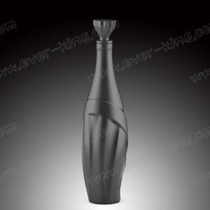 Quality Fast Delivery Vodka Black Liquor Glass Bottle Empty Clear 700ml wholesale
