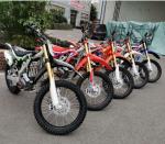 Street Legal Enduro Off Road Motorcycles Ergonomical Long Travel Suspension