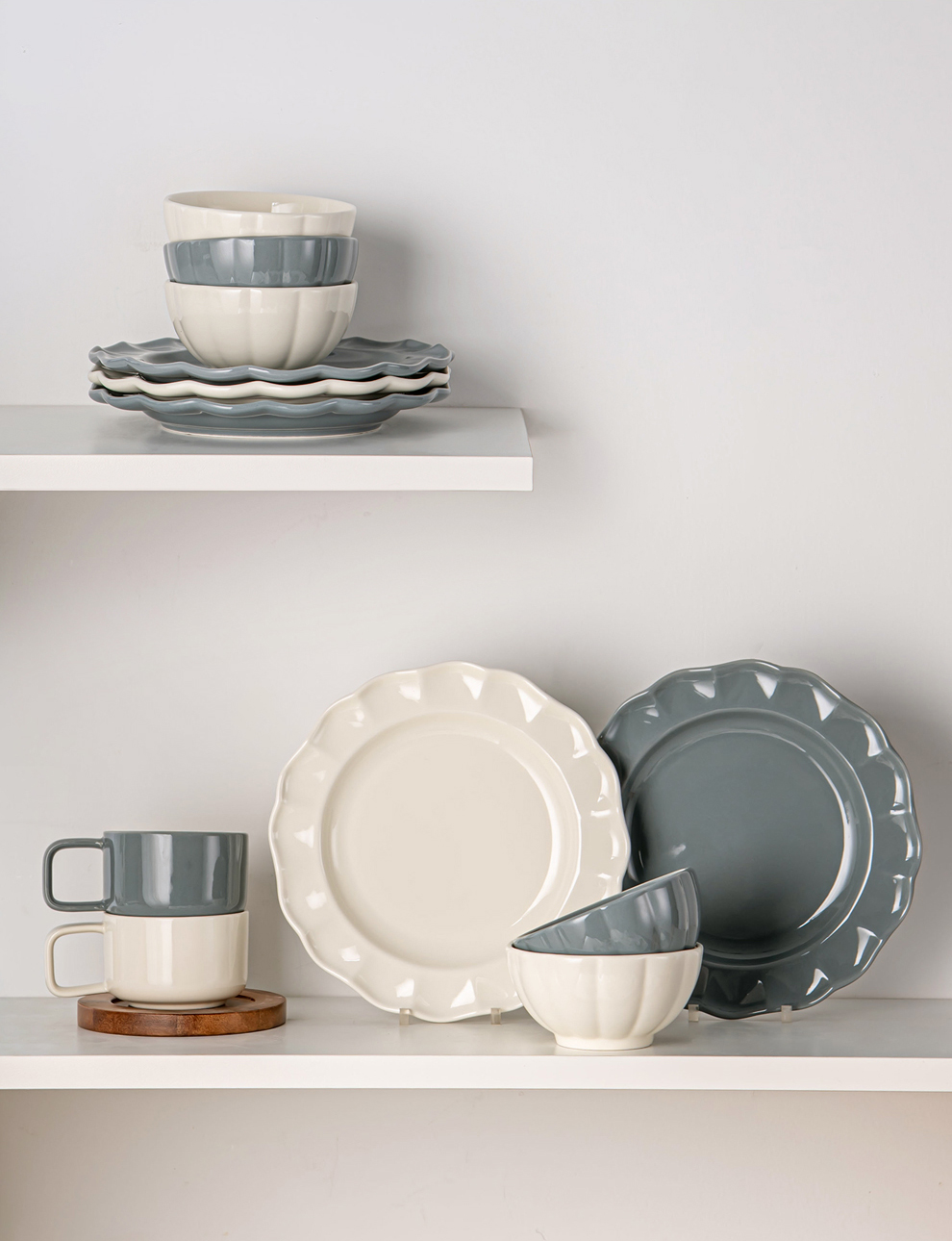 Solid Color Dinnerware Set Nordic Style Ceramic Plates And Bowls With Sunflower Shape