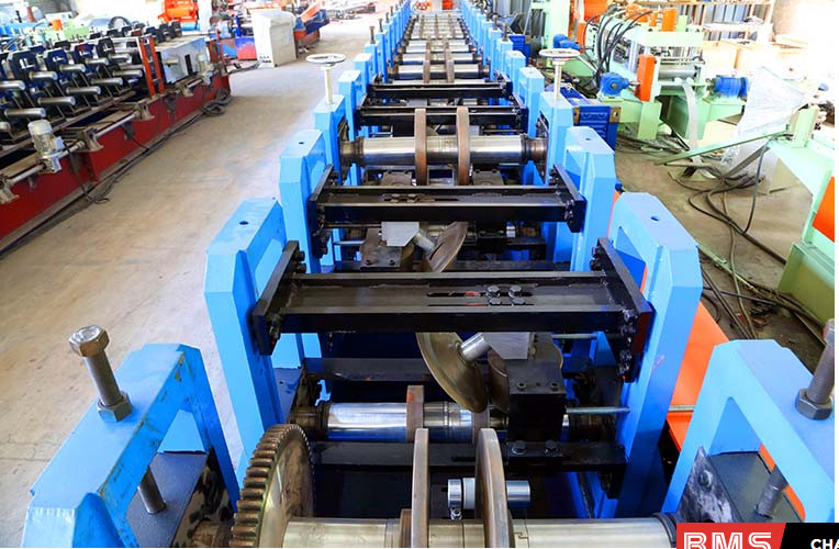 Thickness 0.8 2.0mm C Purlin Roll Former With Cr12 Cutter