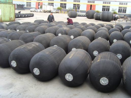 Inflatable Marine Boat Yokohama Type Pneumatic Rubber Fender 2.4x4m Ship Berth