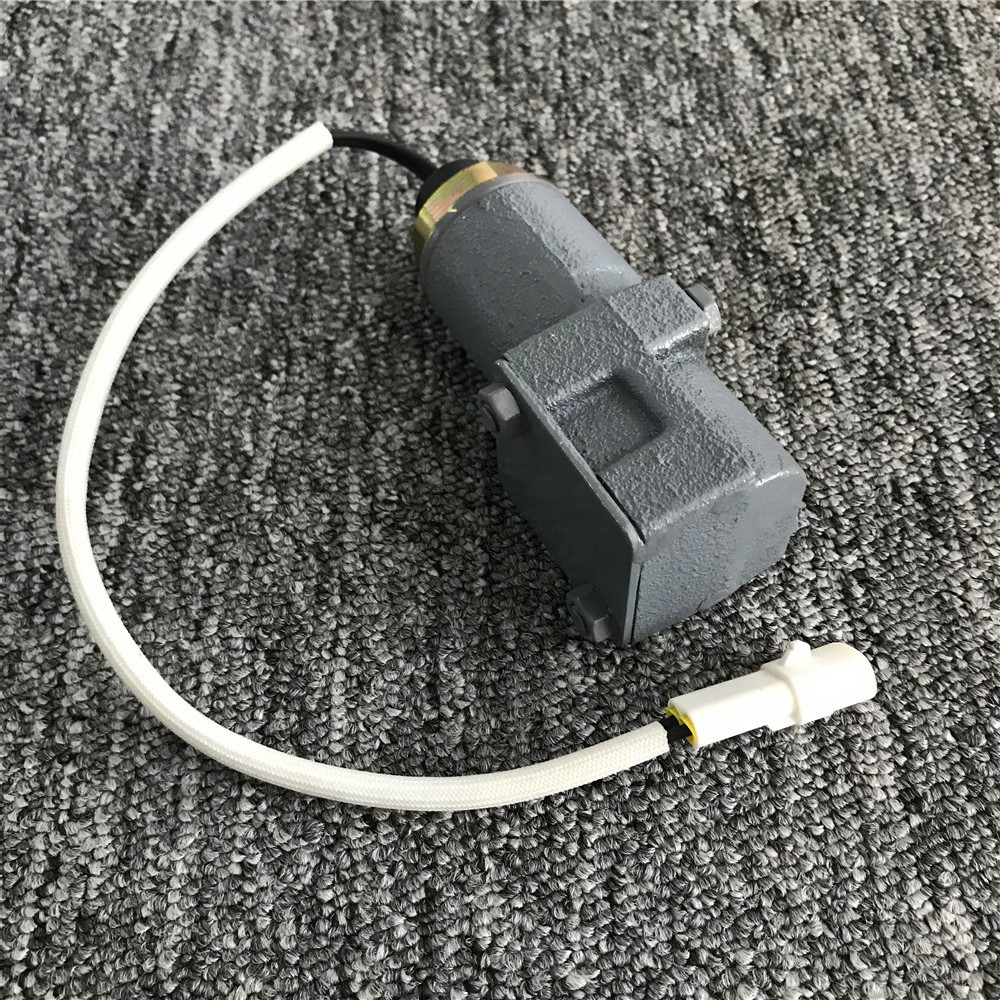 Hydraulic Pump Proportional Control Solenoid Valve For Hitachi EX100/EX120-1/2/3/EX200-1/2/3