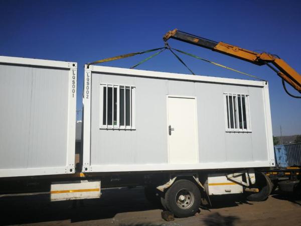 China Wholesale Luxury Container House Galvanized Steel Prefab House Container