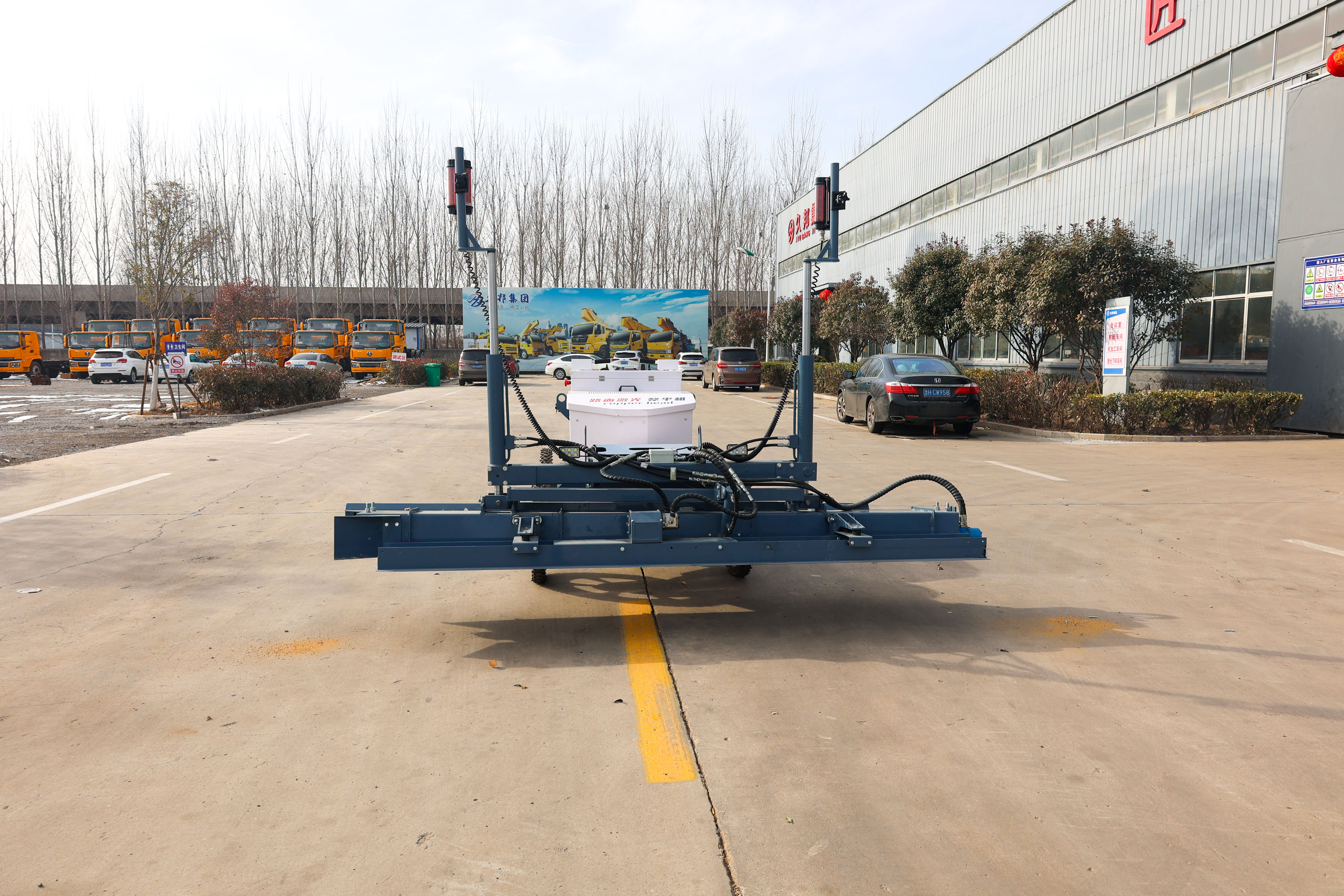 Best sell remote control construction work machine vibrating screed concrete laser screed
