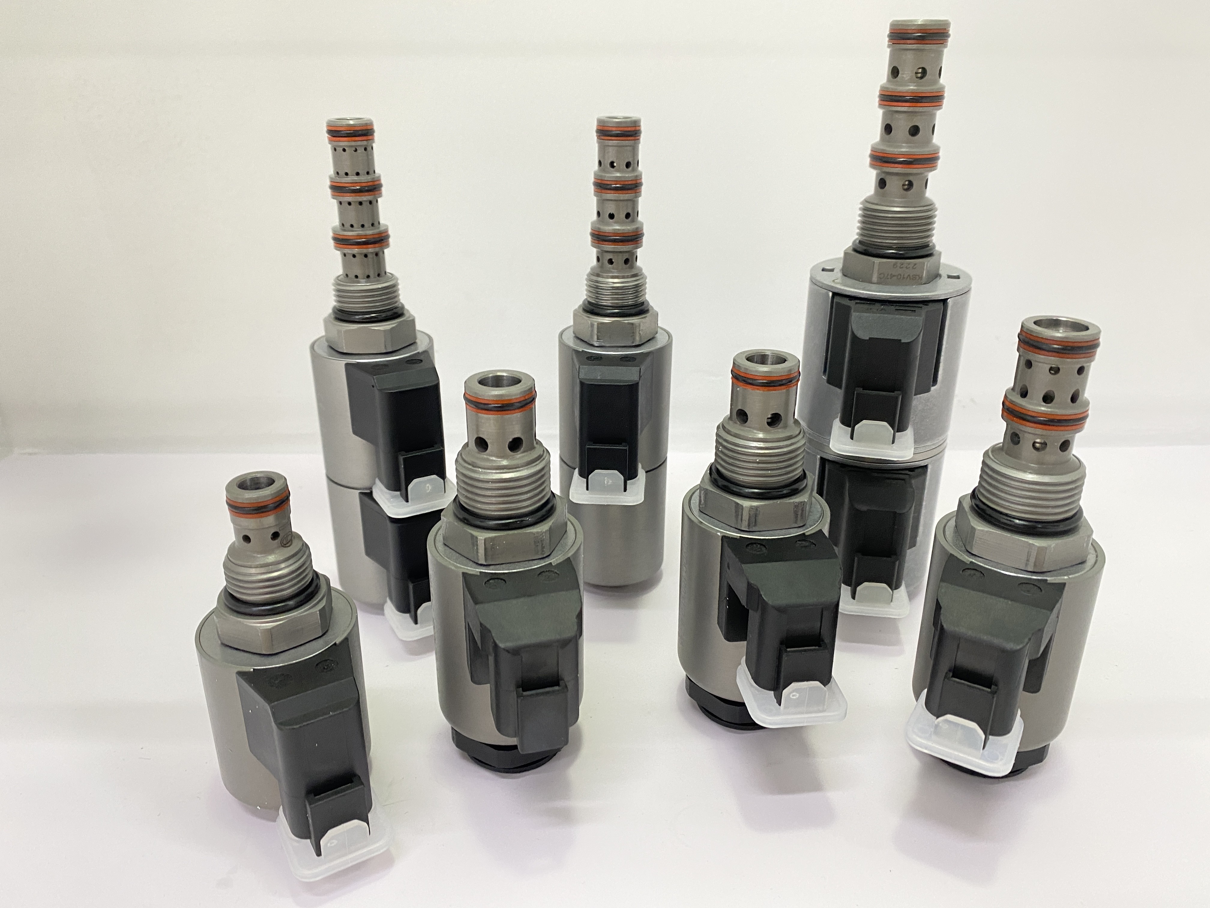 Customized Cartridge Solenoid Valve 4 Way 3 Position Hydraulic Valve
