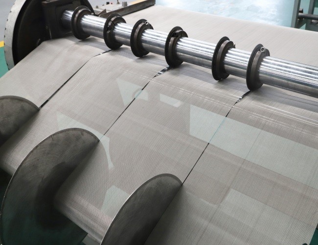 0.03-50.8mm Mesh Size Steel Wire Screen with Raw Edge Treatment