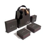 Offset Printing 300gsm Black Paper Bags With Handles