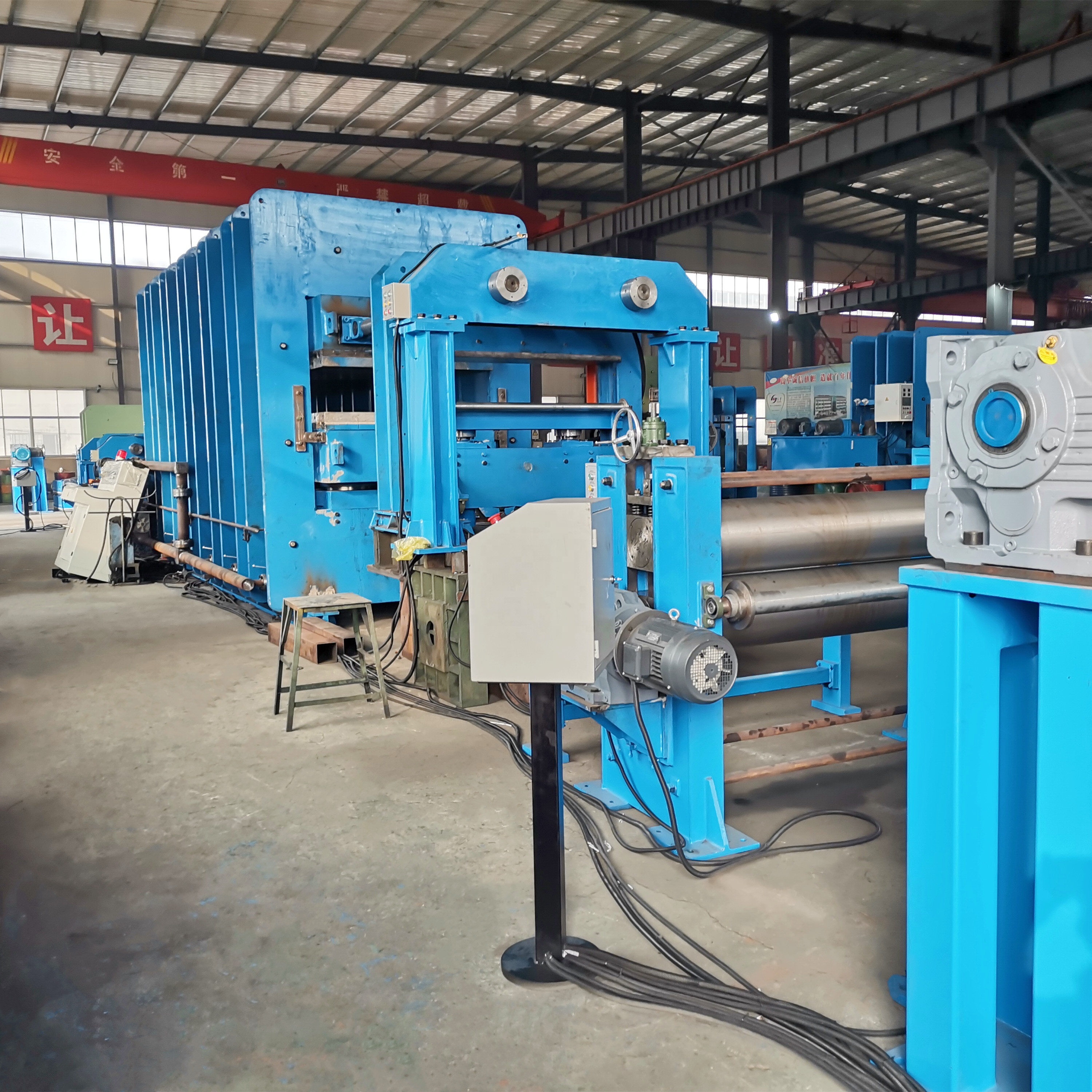 Conveyor Belt Vulcanizing Press with Total Pressure 25ton-3300ton Voltage 380V 220V