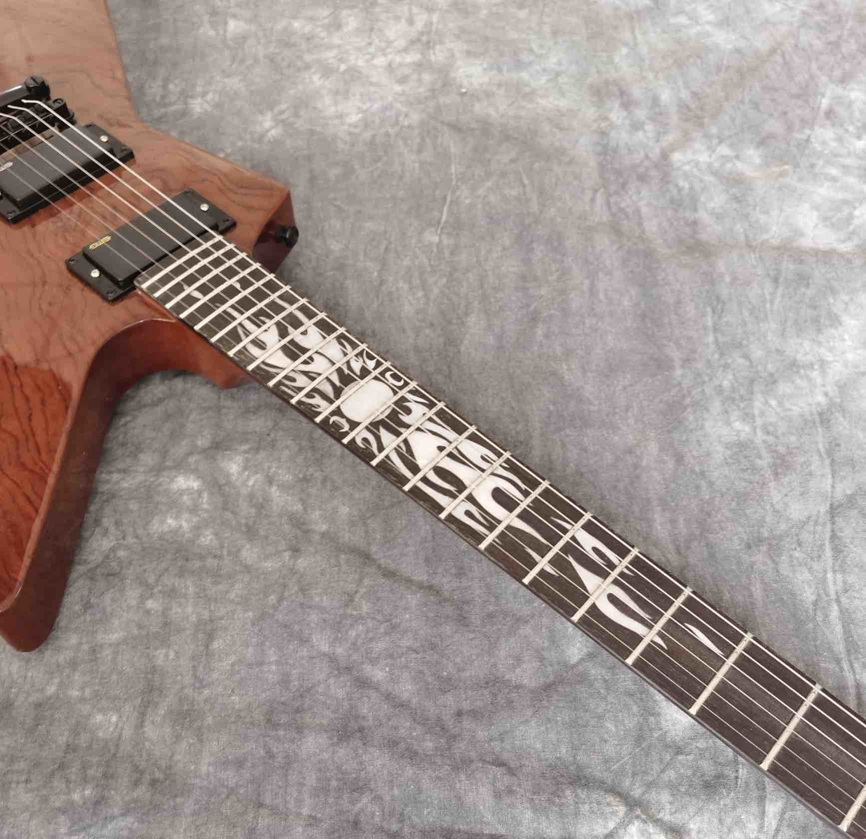 Rosewood Fingerboard Sun Inlays Fingerboard Electric Guitar in Brown with Black Hardware