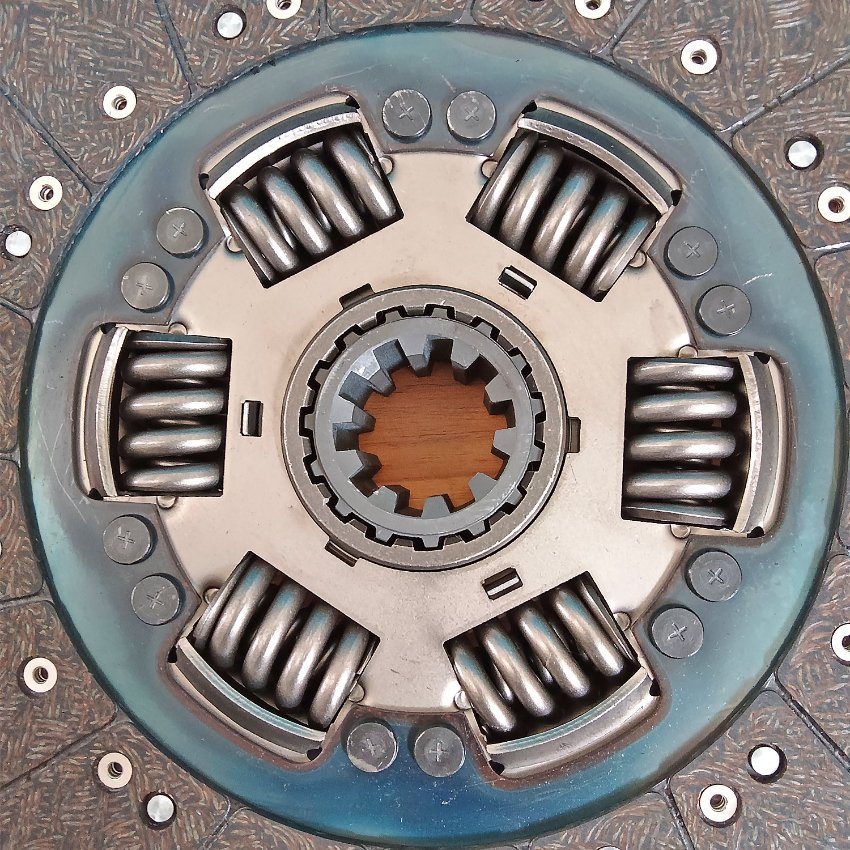 Sinotruk HOWO Truck Parts Clutch Plate Wg9921161100