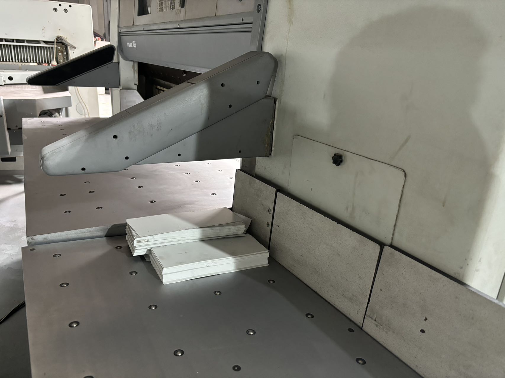 Highly Versatile Polar 155E Paper Cutting Machine Paper Guillotine Paper Cutting Machinery