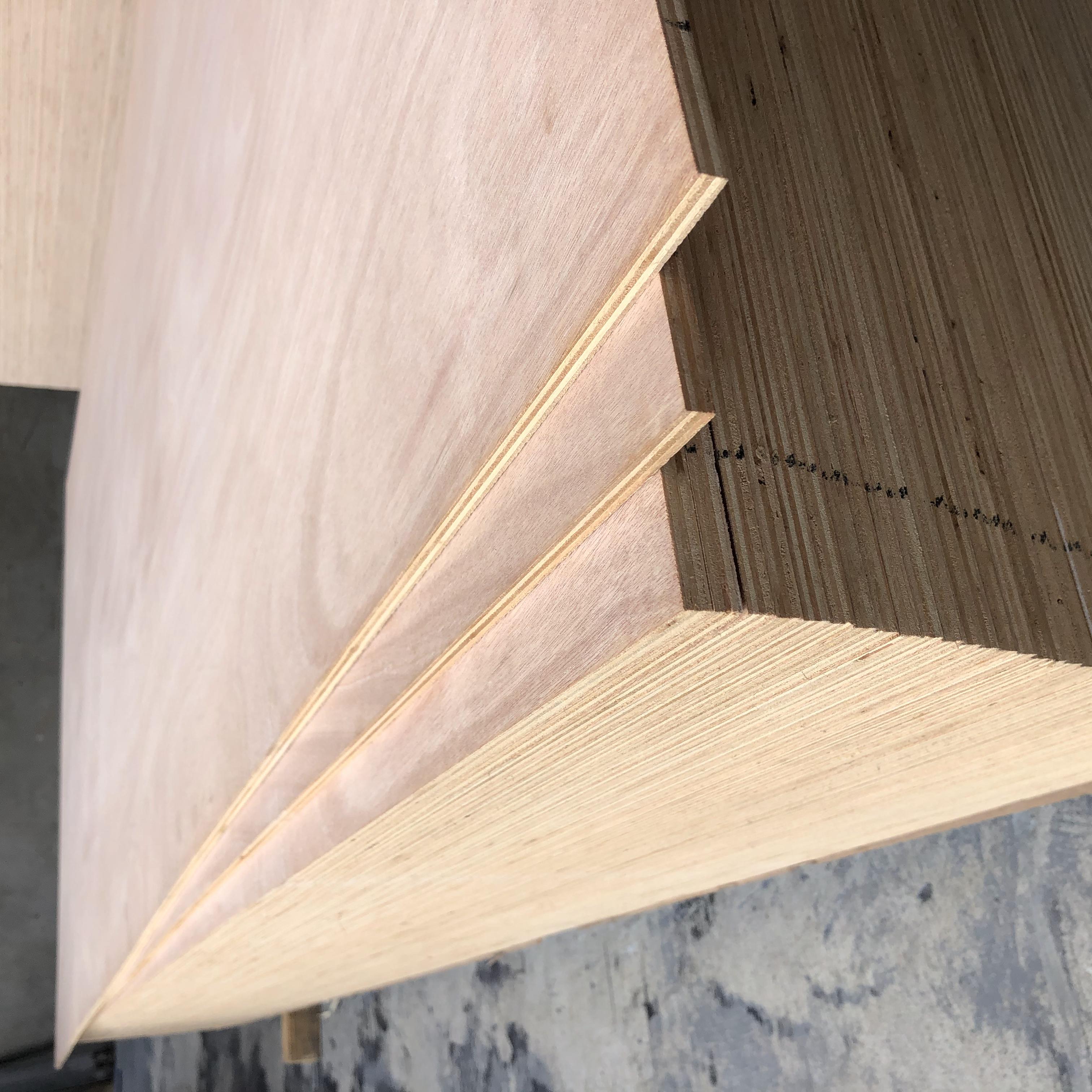 Okoume Plywood 4mm 6mm 12mm 15mm 18mm Laminated Plywood Sheet Okoume Wood Sheet 18mm