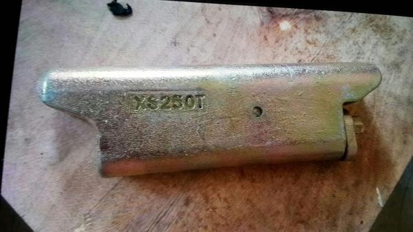 Komatsu Excavator Bucket Teeth Pins Wear Resistance For Hensly Type PC2000