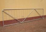 Robust Portable Welded Wire Mesh Fence Metal Farm Gates Modern Style