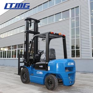 Quality 2 ton small forklift , diesel forklift truck with 3-stage mast wholesale