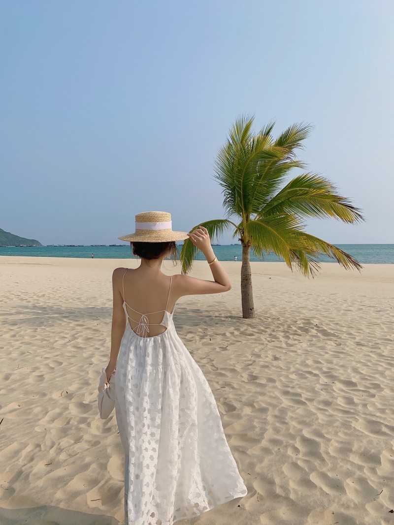 Sexy Back Tie Strap 115cm White Sleeveless Beach Dress Mid Length