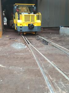 Quality HTRR110 type rail-road tractor integrated body, steel wheel drive can be customized wholesale