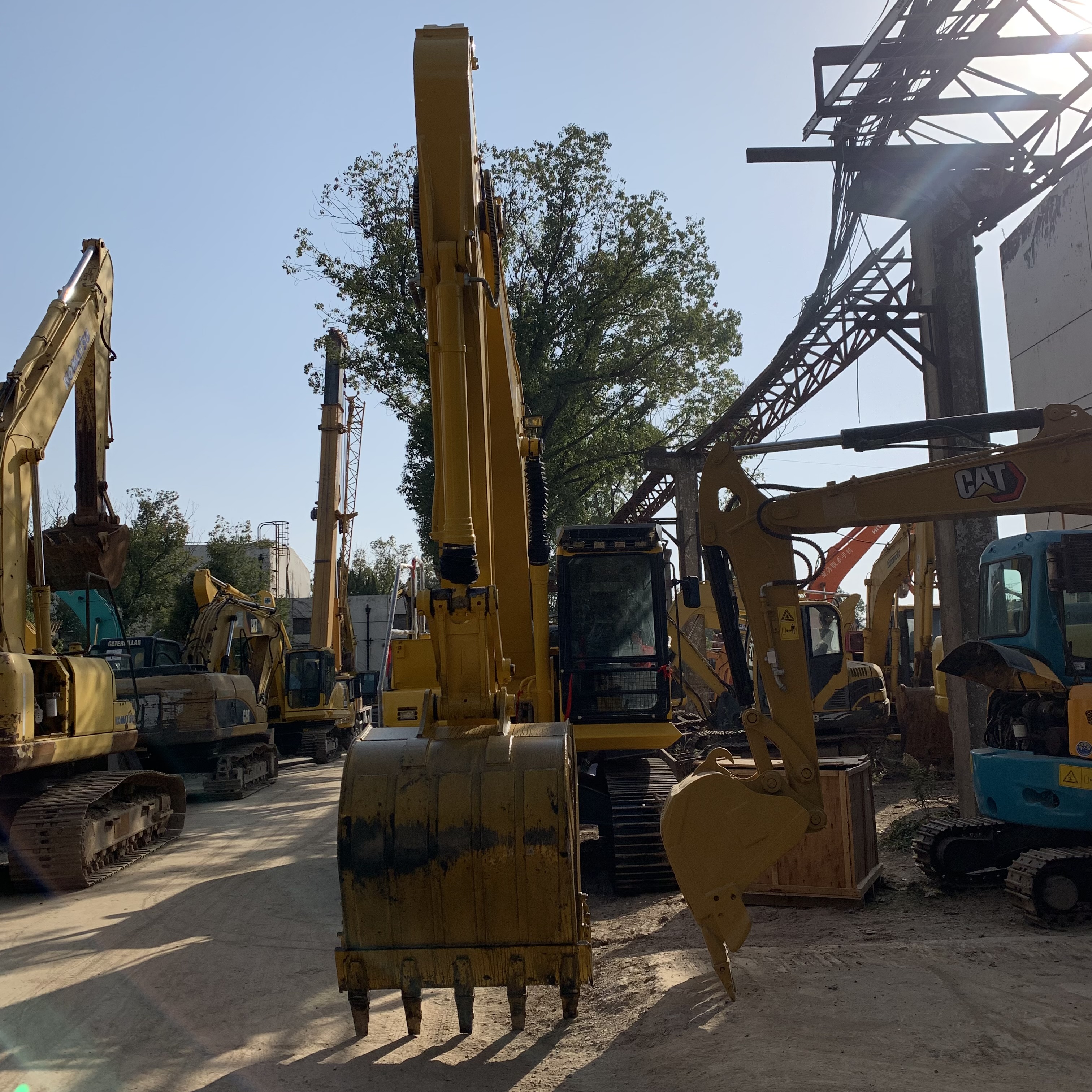 Original Color Komatsu PC200-8 Excavator Secondhand PC200-7 200-6 Excavator from Japan