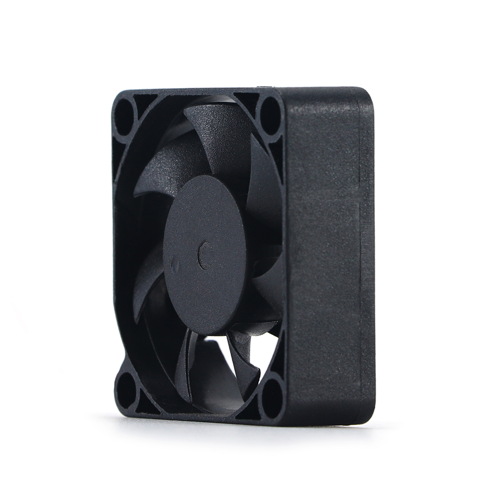 35x35x10mm DC Axial Cooling Fan 3000Rpm Hydraulic Bearing For Industry