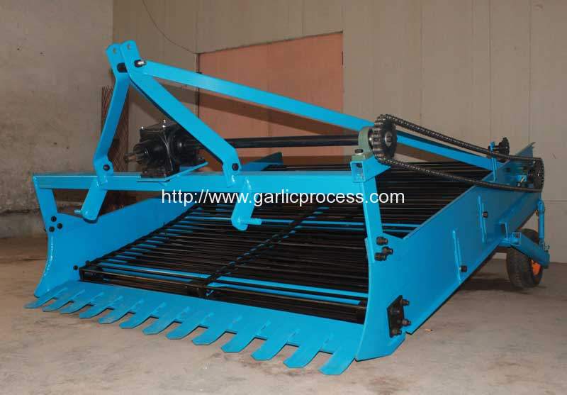 automatic-garlic-harvester-machine