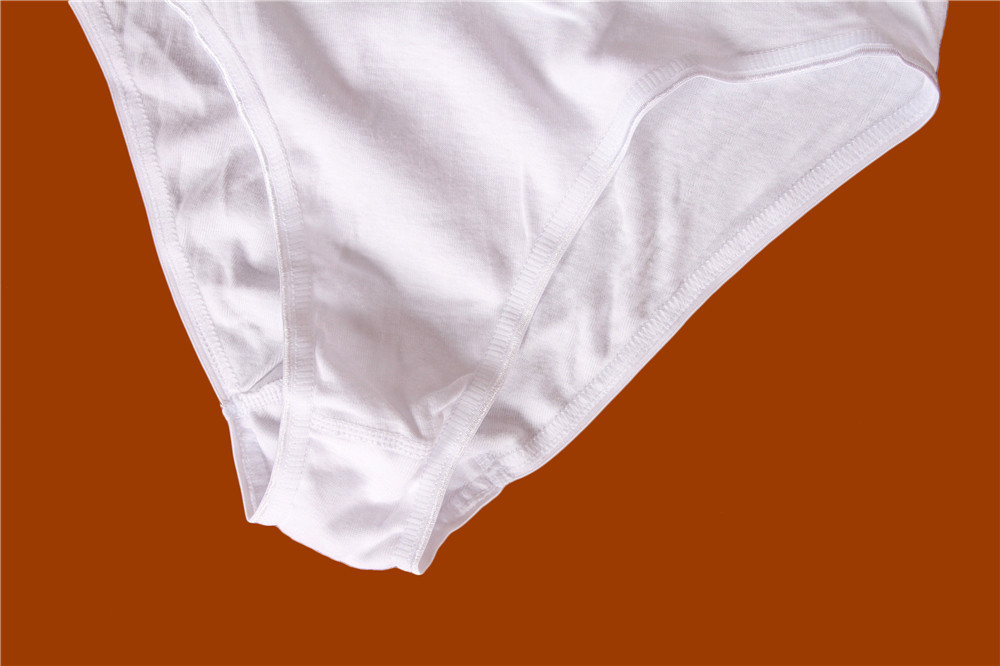 White Pure Cotton Ladies Briefs Breathable Womens Seamless Briefs