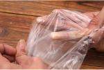 Non Sterile Polyethylene Disposable Gloves Disposable PE Gloves For Food
